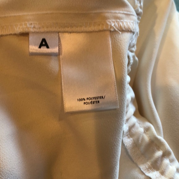 Ann Taylor tied blouse EUC - Picture 6 of 6